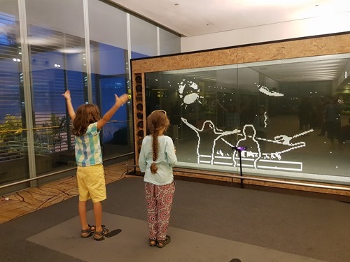 Kinect-based fun at Changi airport