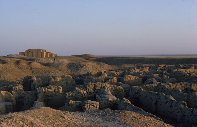 Modern ruins of the City of Ur, which the Wall of Mardu was built to protect. (Image courtesy of history.com.)